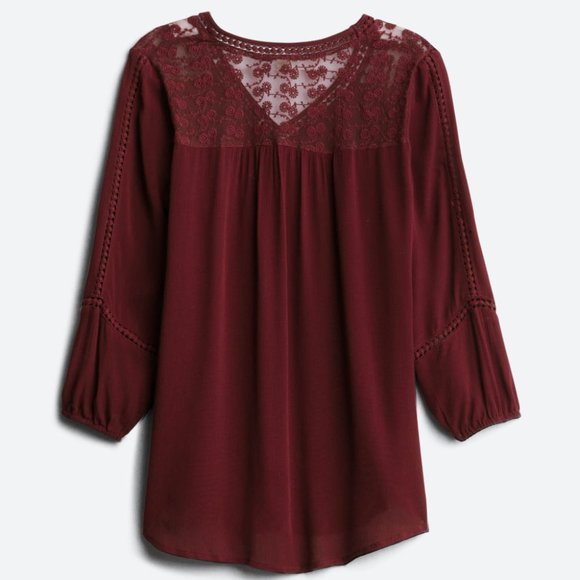 JOHNPAULRICHARD Raelinn Crochet Detail Top - Picture 2 of 3